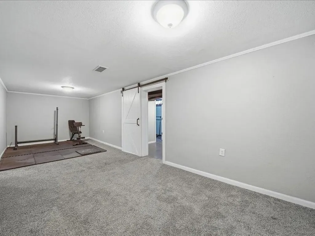 1647 N Clarence Wichita KS 67203