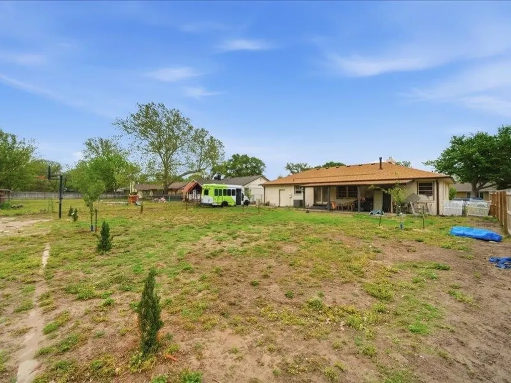 1647 N Clarence Wichita KS 67203