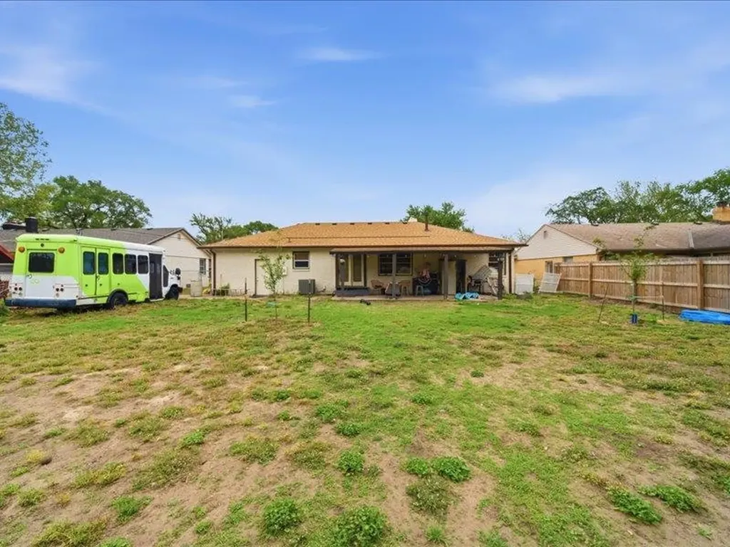 1647 N Clarence Wichita KS 67203