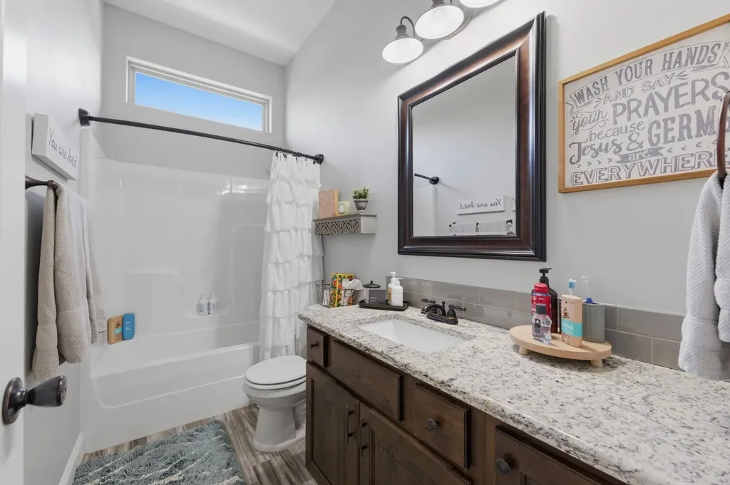 413 W Cherry Oaks Cheney KS 67025