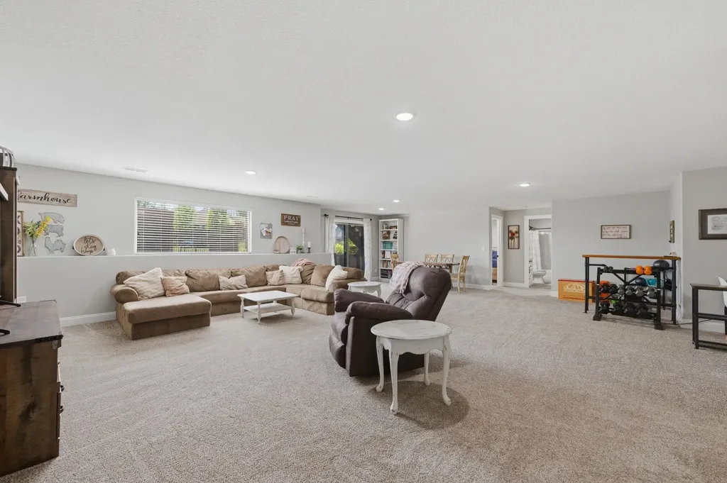 413 W Cherry Oaks Cheney KS 67025
