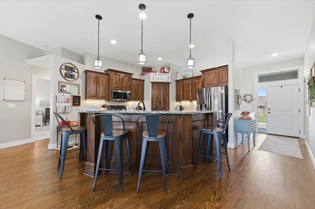 413 W Cherry Oaks Cheney KS 67025