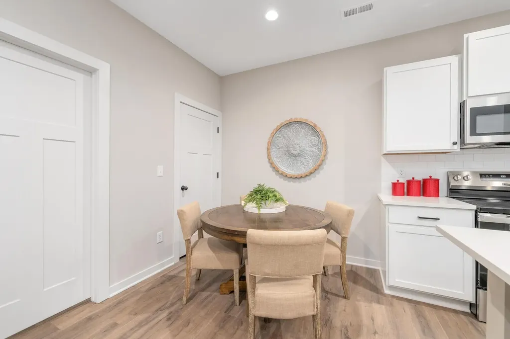 2865 S Cedar Crest Court Wichita KS 67215