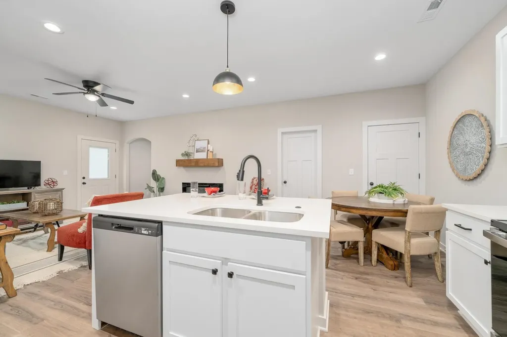 2865 S Cedar Crest Court Wichita KS 67215