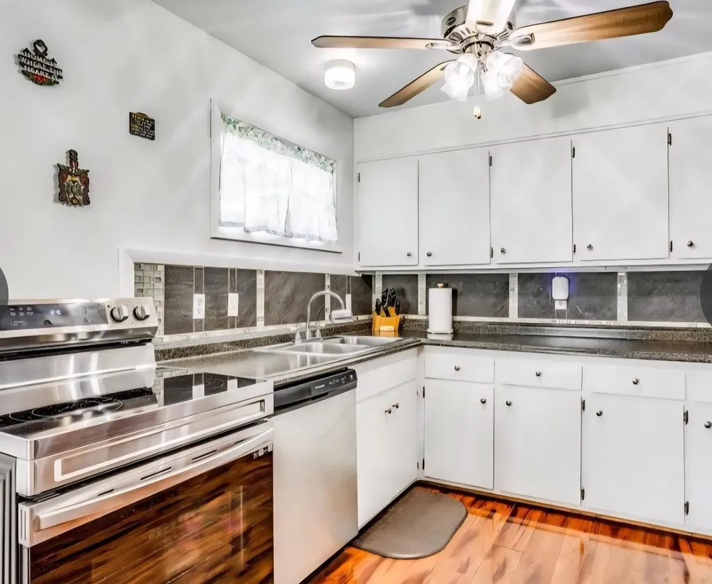 760 S Baltimore Avenue Derby KS 67037-1254