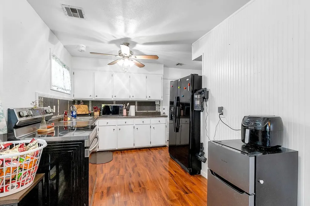 760 S Baltimore Avenue Derby KS 67037-1254