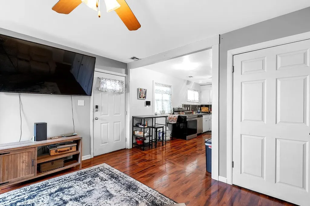 760 S Baltimore Avenue Derby KS 67037-1254