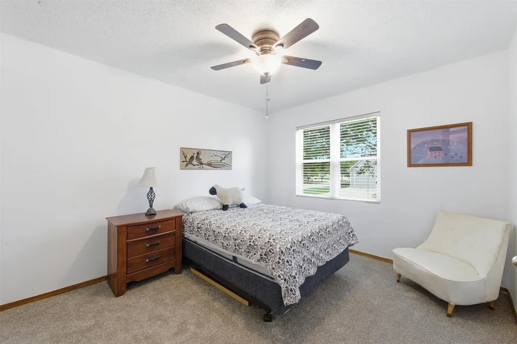 857 N Crest Court Wichita KS 67206