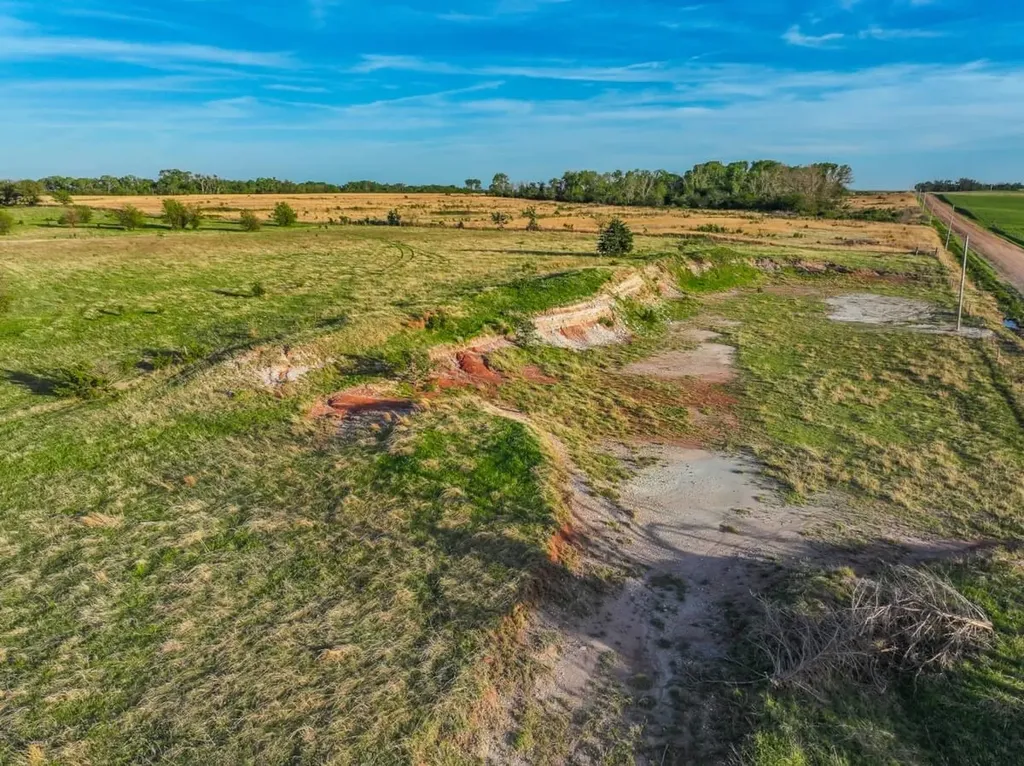 000 S Broadacres Road Pretty Prairie KS 67570