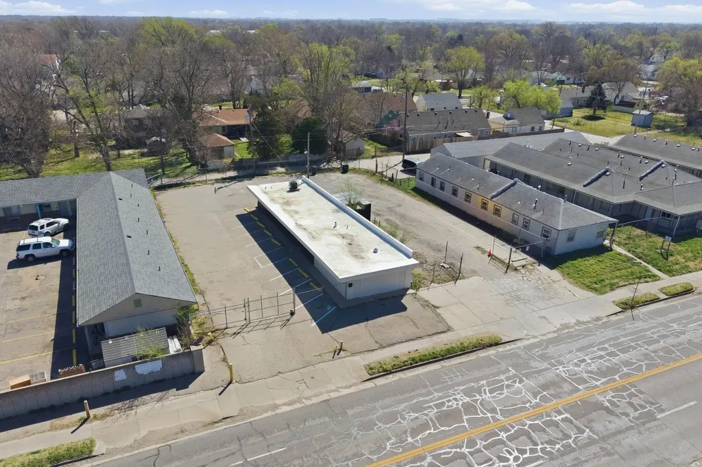 2032 S Broadway Wichita KS 67211