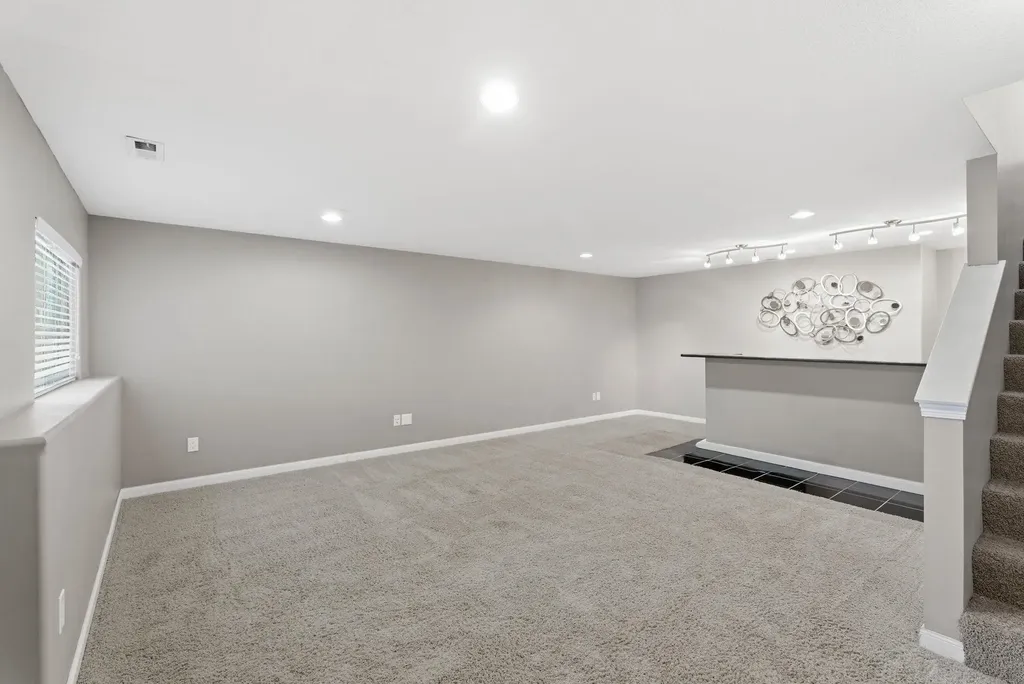 2739 N Woodridge Court Wichita KS 67226