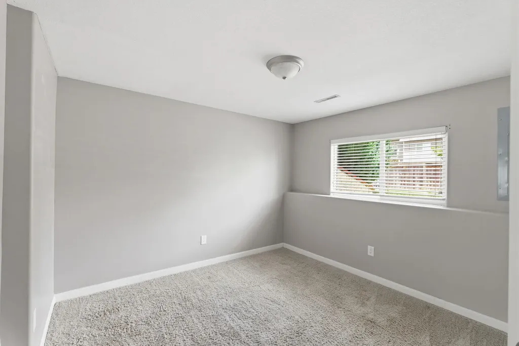 2739 N Woodridge Court Wichita KS 67226