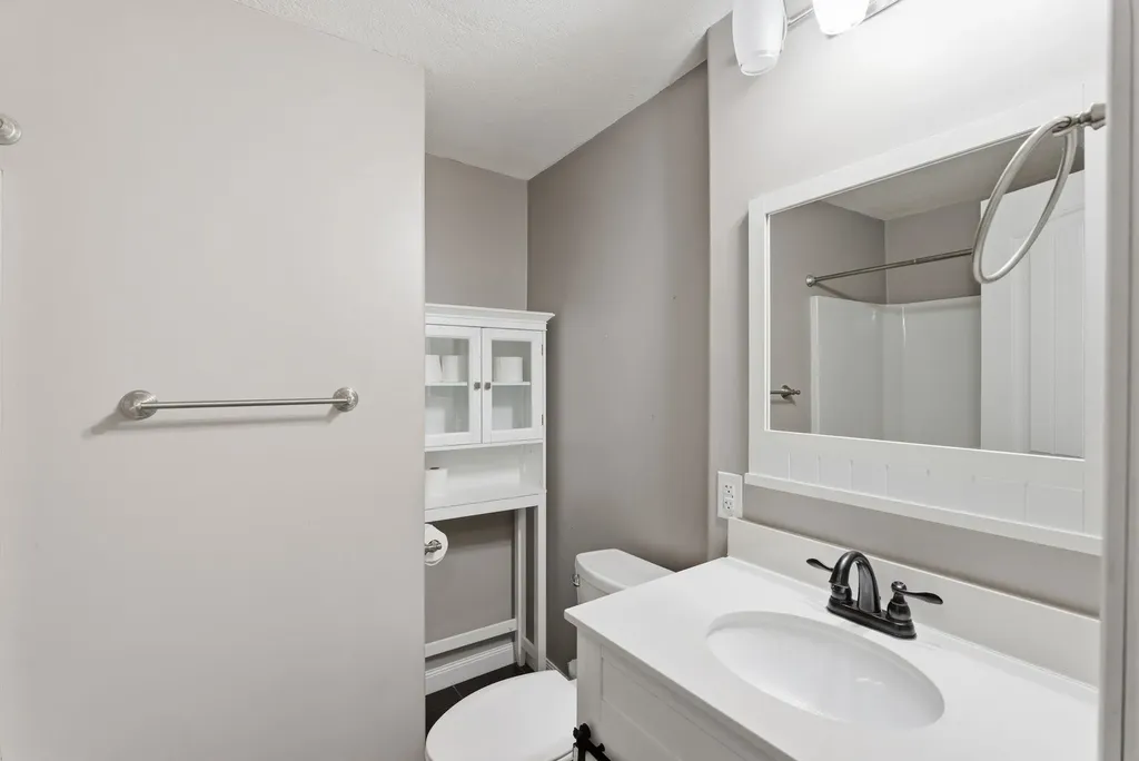 2739 N Woodridge Court Wichita KS 67226