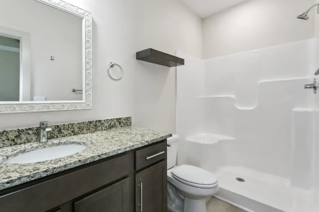 8992 E Forbes Circle Bel Aire KS 67226