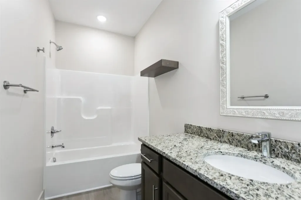 8992 E Forbes Circle Bel Aire KS 67226