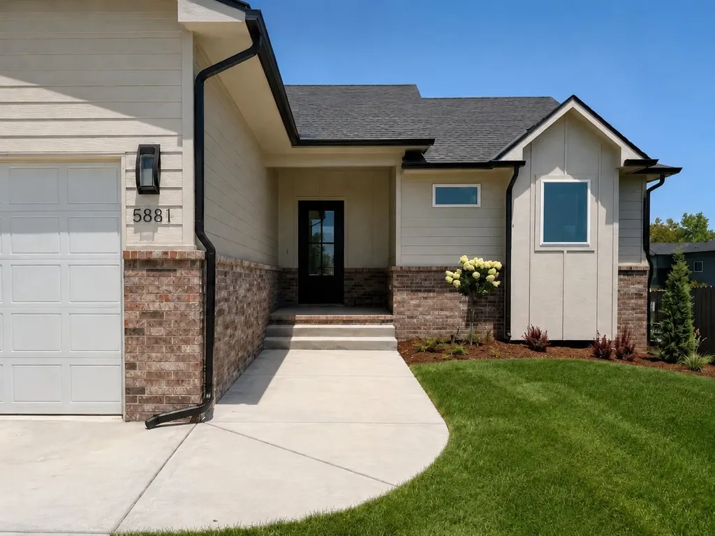 5881 N St Paul Court Wichita KS 67204