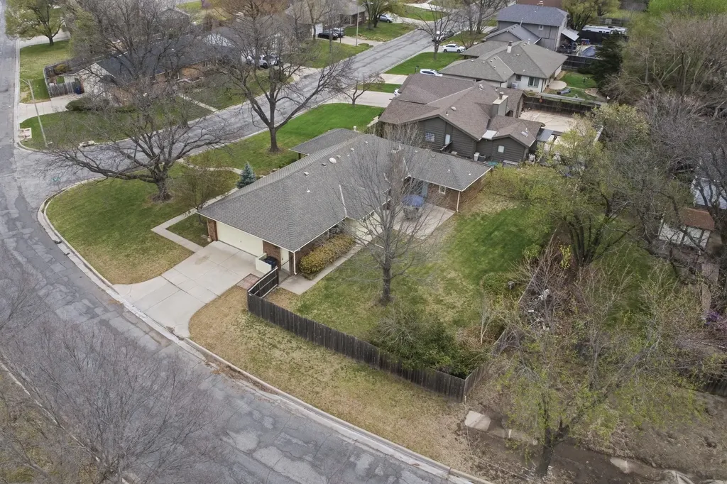 6903 E 14th Wichita KS 67206