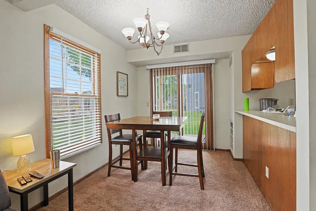 6725 W Shade Wichita KS 67212