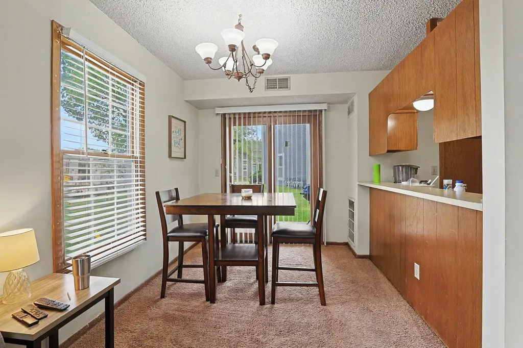 6725 W Shade Wichita KS 67212