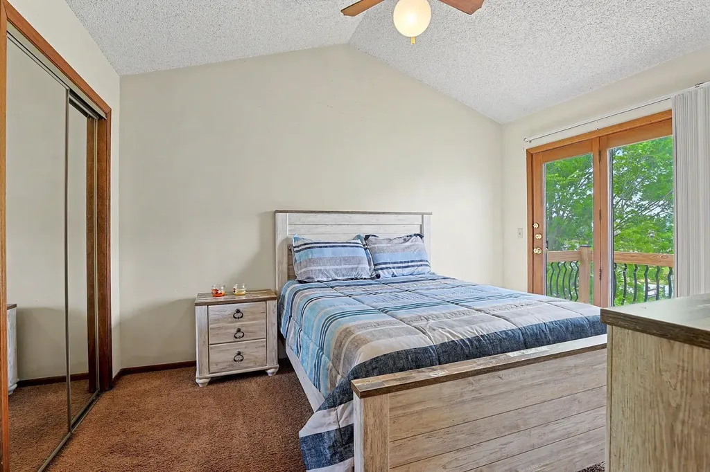 6725 W Shade Wichita KS 67212