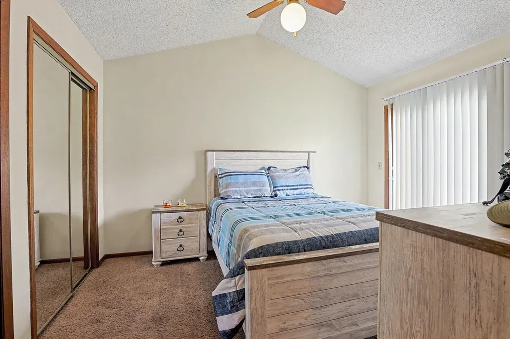 6725 W Shade Wichita KS 67212