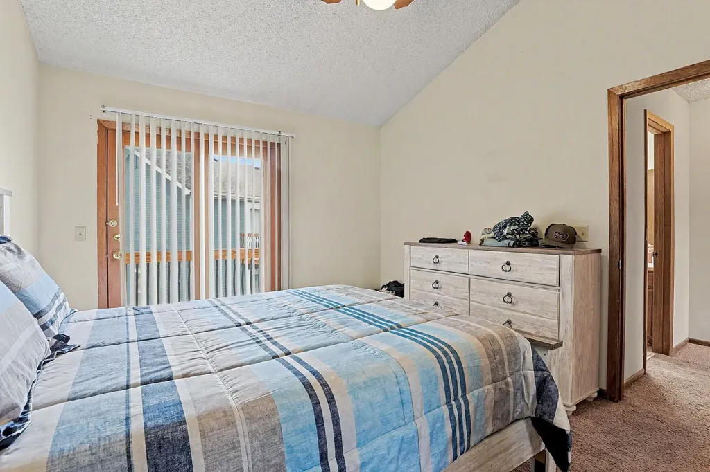 6725 W Shade Wichita KS 67212