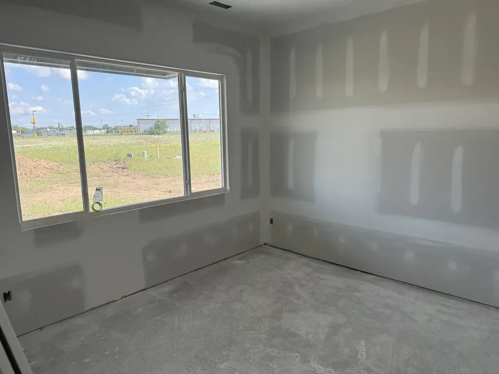 870 N Main Goddard KS 67052