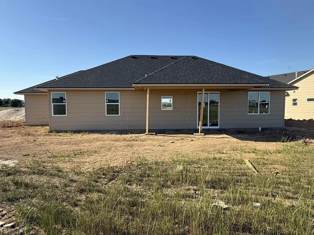 866 N Main Goddard KS 67052