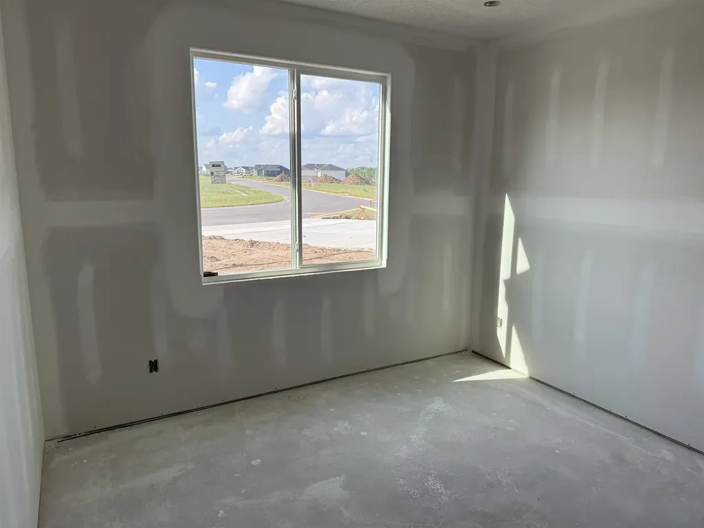 866 N Main Goddard KS 67052