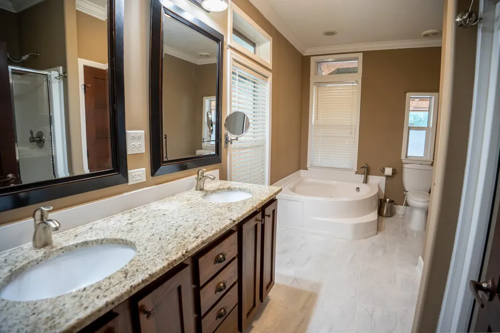 10100 Diamond Augusta KS 67010