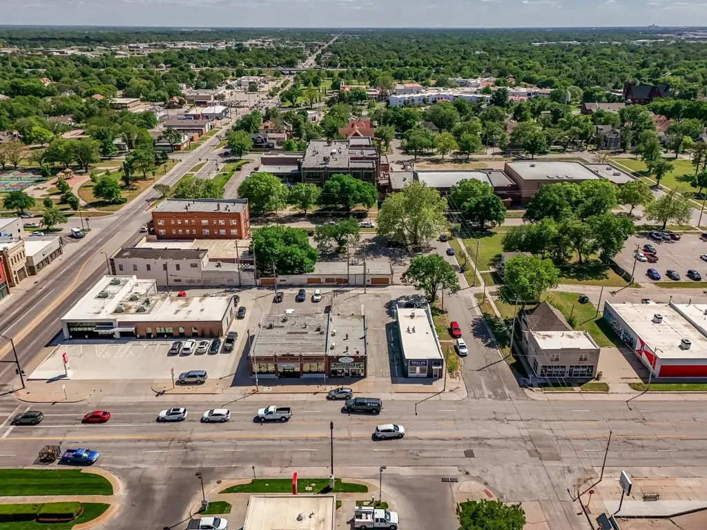 1115 W Douglas Wichita KS 67213