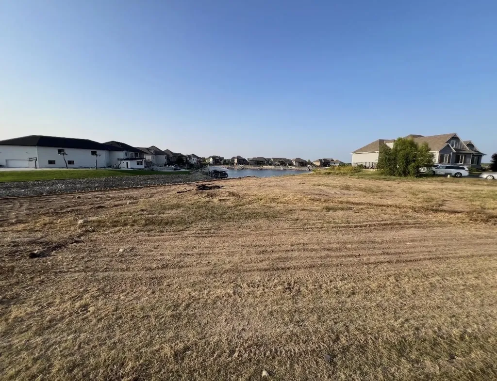 4524 W Shoreline Wichita KS 67205