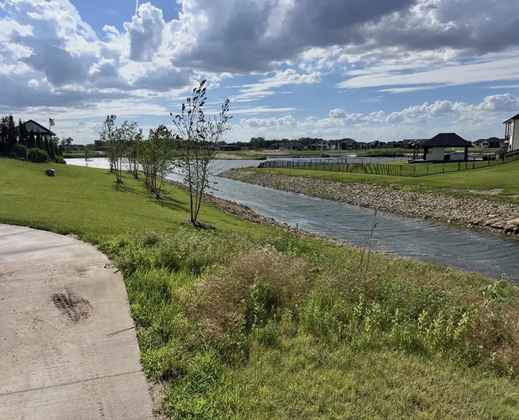 4524 W Shoreline Wichita KS 67205