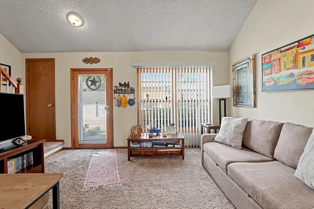 6725 W Shade Wichita KS 67212