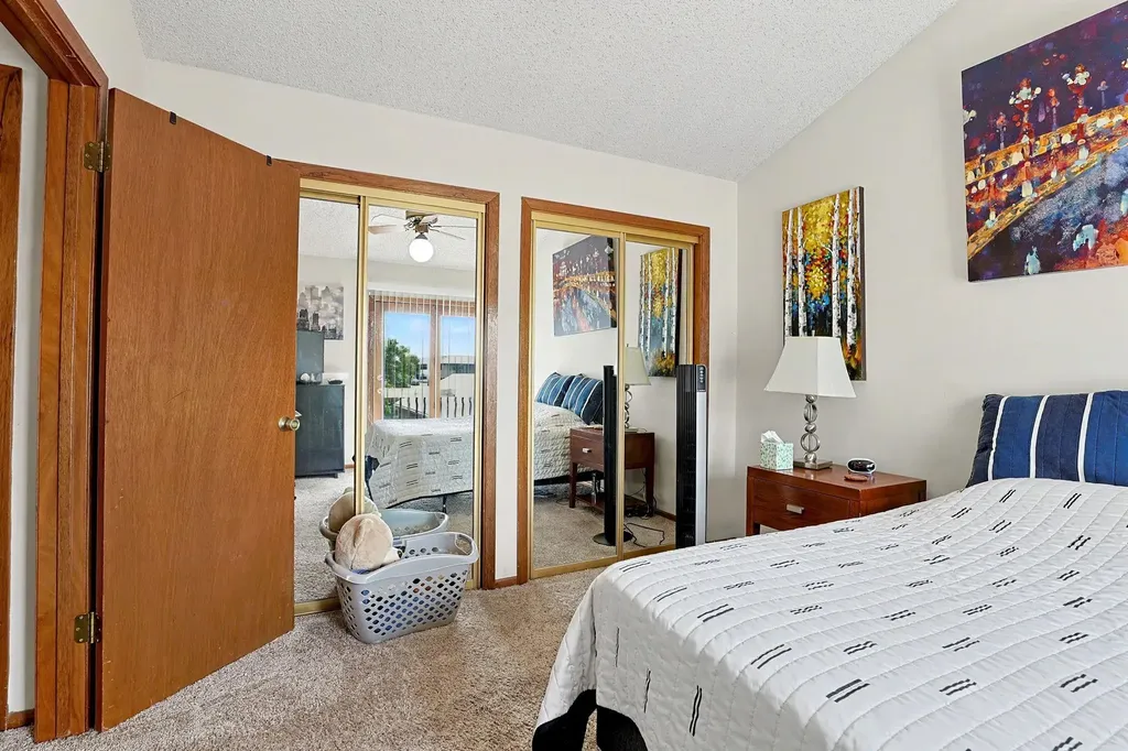6725 W Shade Wichita KS 67212