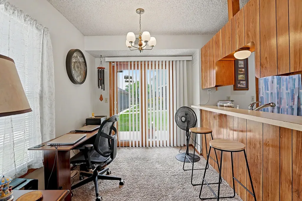 6725 W Shade Wichita KS 67212