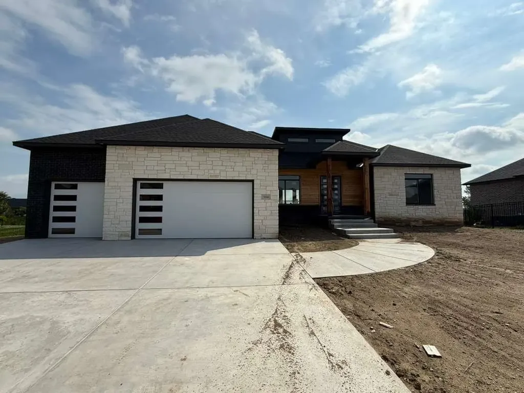 5046 N Remington Street Bel Aire KS 67226