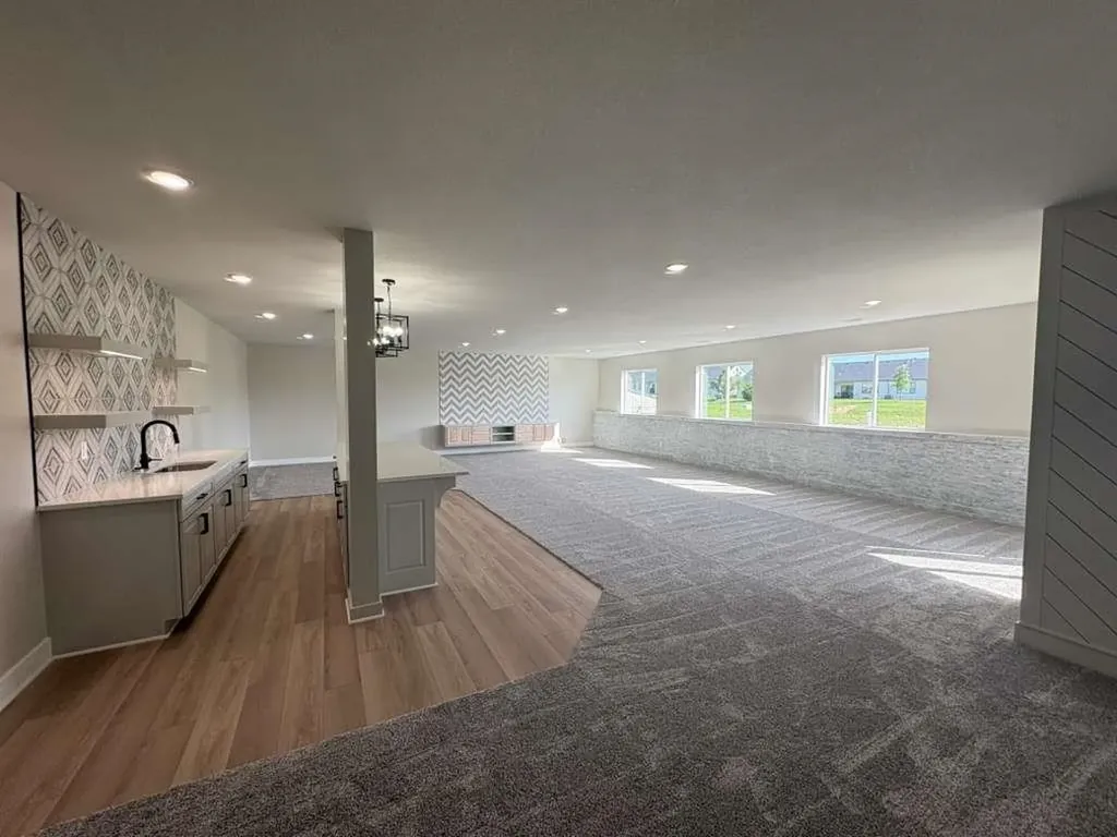 5046 N Remington Street Bel Aire KS 67226