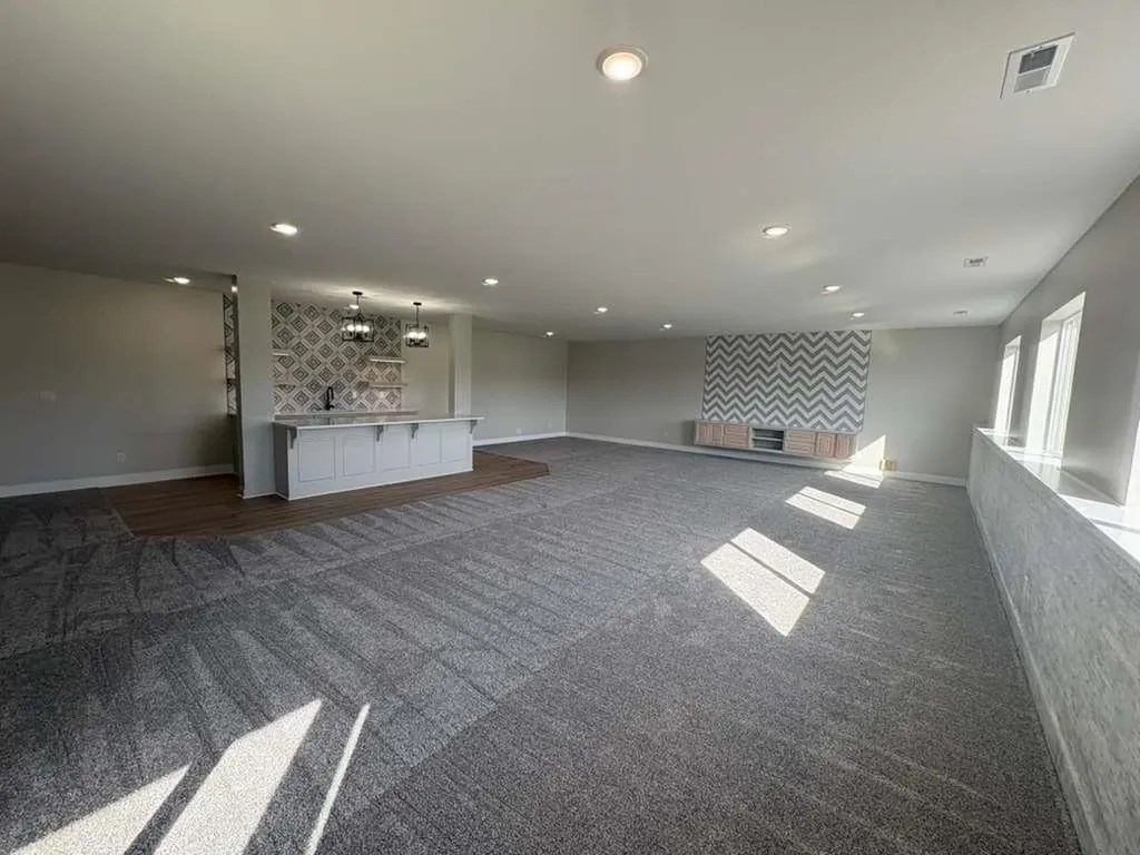 5046 N Remington Street Bel Aire KS 67226