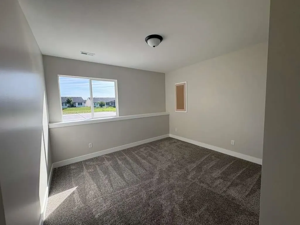 5046 N Remington Street Bel Aire KS 67226