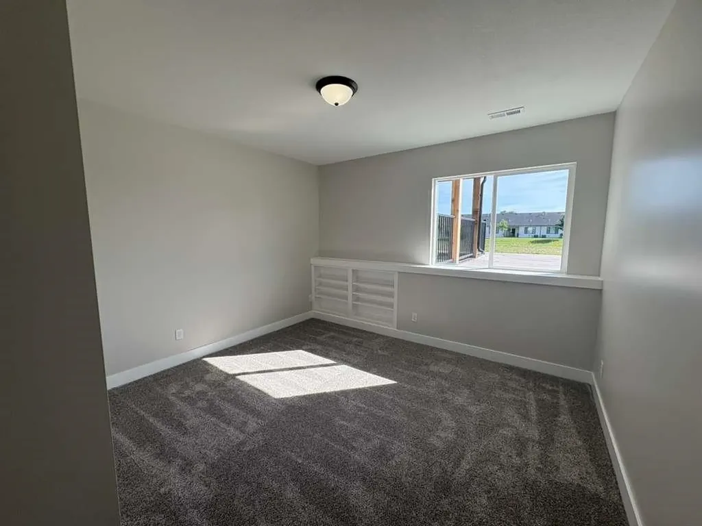 5046 N Remington Street Bel Aire KS 67226