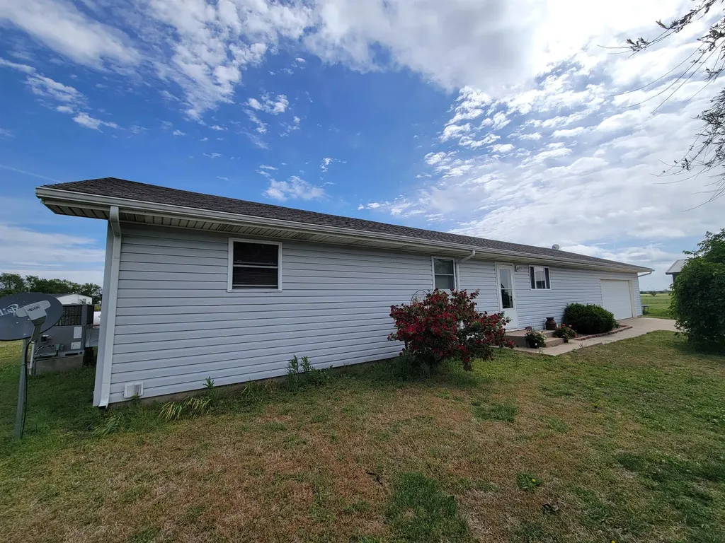 13751 N A Wellington KS 67152