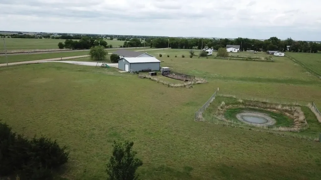 13751 N A Wellington KS 67152