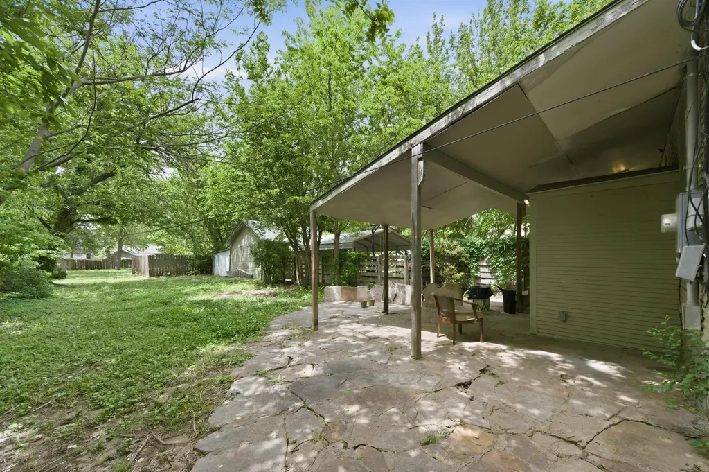 1631 N Fairview Wichita KS 67203