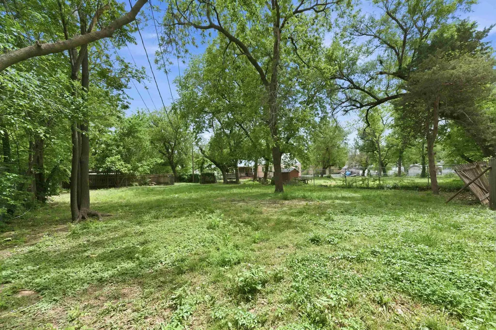 1631 N Fairview Wichita KS 67203