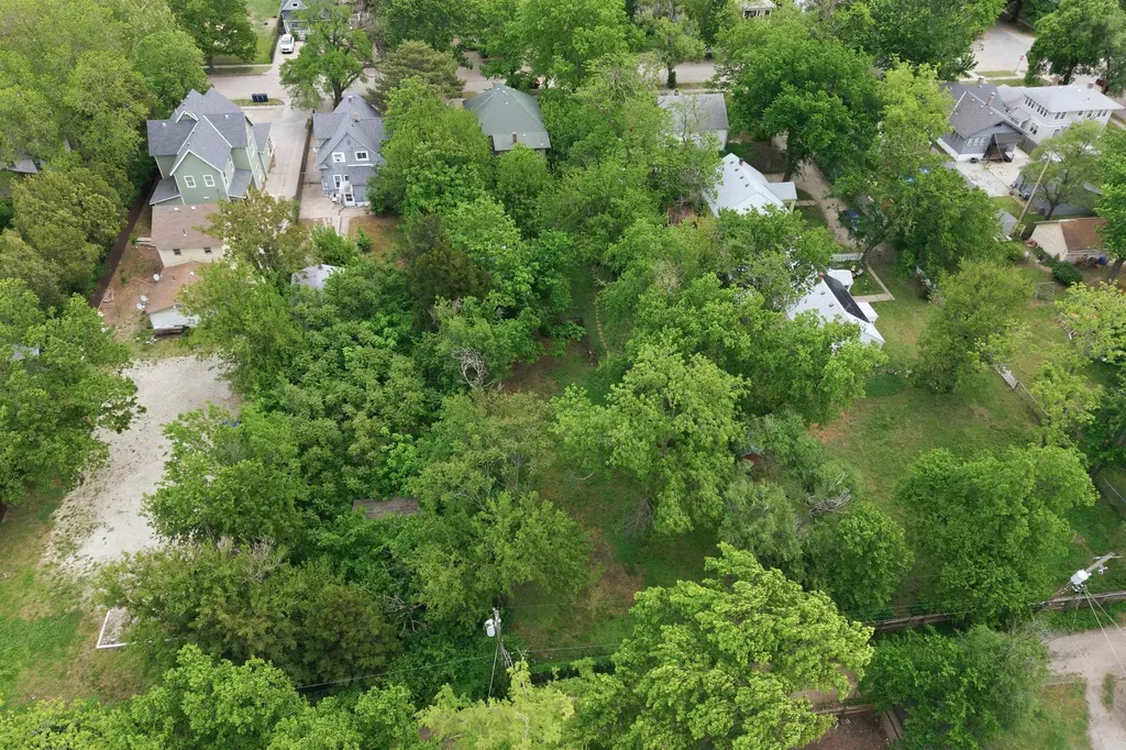1631 N Fairview Wichita KS 67203