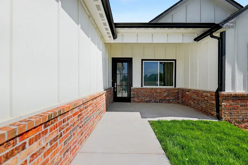 23 Kingdom Court Goddard KS 67052