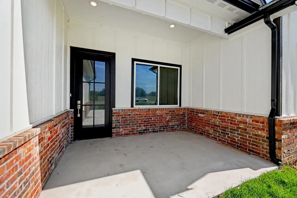 23 Kingdom Court Goddard KS 67052