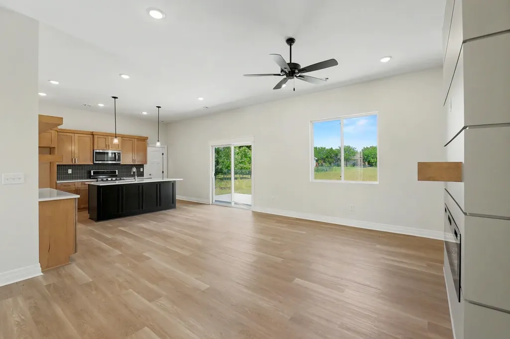 23 Kingdom Court Goddard KS 67052
