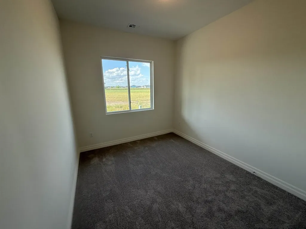 27 Kingdom Court Goddard KS 67052